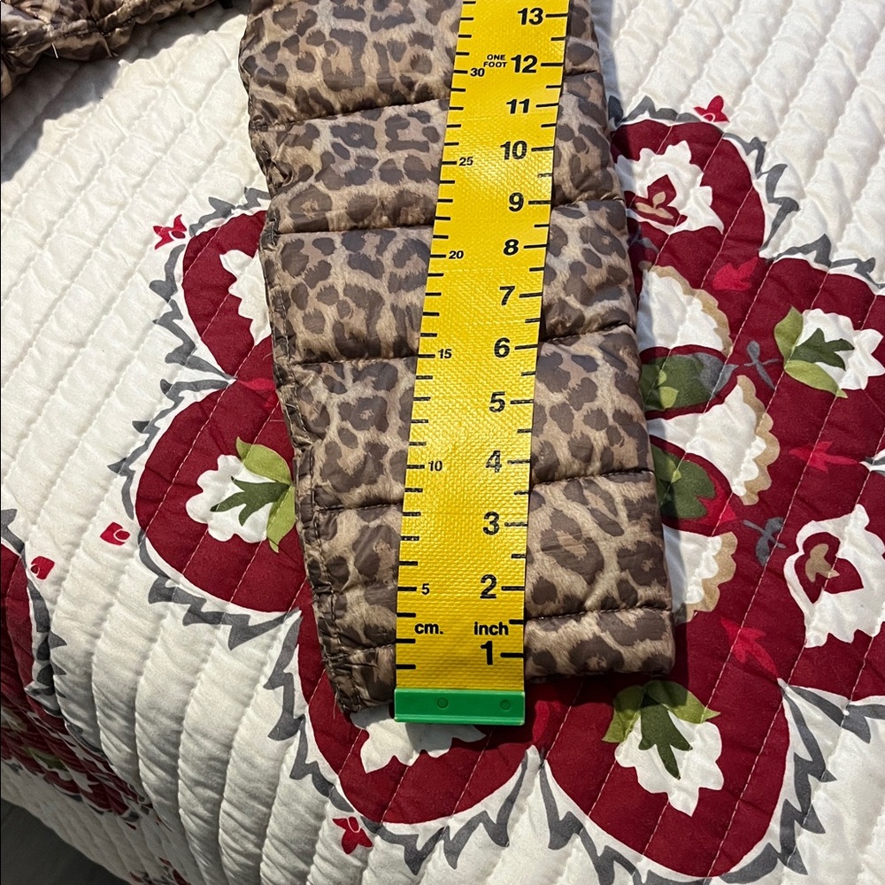 Calvin Klein Leopard Print Puffer Jacket - Picture 6 of 12